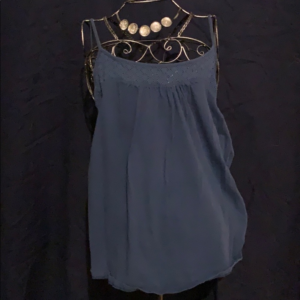 Dark blue tank with lace front